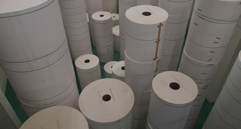 哪些行業(yè)使用牛皮紙？牛皮紙的生產(chǎn)技術有哪些流程？